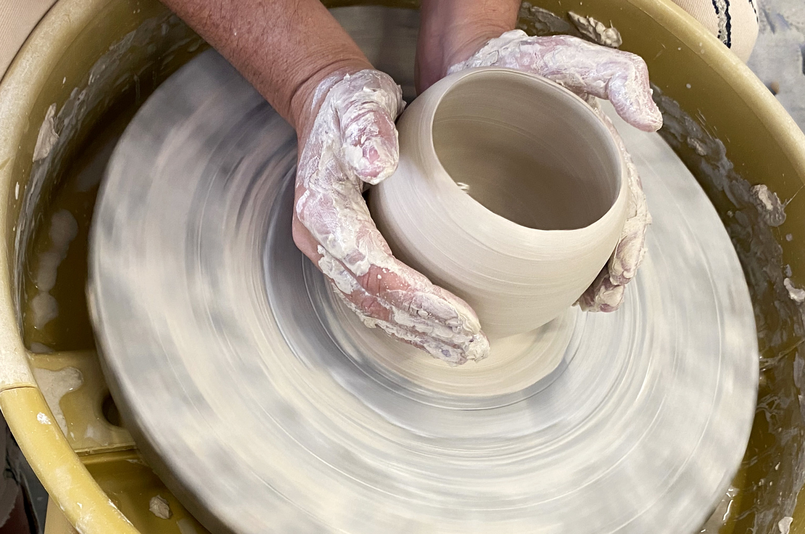 Ceramics/pottery classes in Encinitas - We offer ceramics classes, pottery wheel lessons, hand building workshops and equipment use.