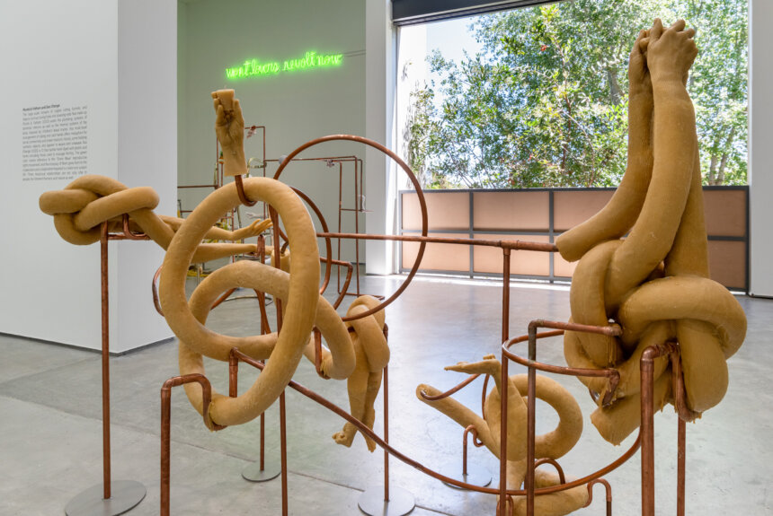 Ica North, Iglesias,